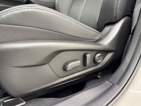 New 2026 Subaru Outback Touring image 14