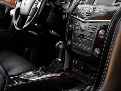 Used 2020 Nissan Armada SL w/ Premium Package image 22