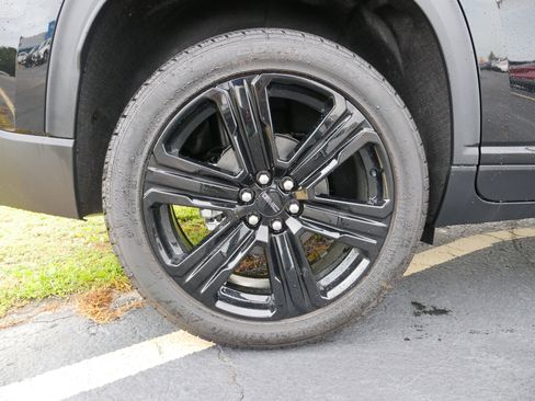 New 2025 GMC Acadia Elevation w/ Elevation Premium Package image 11