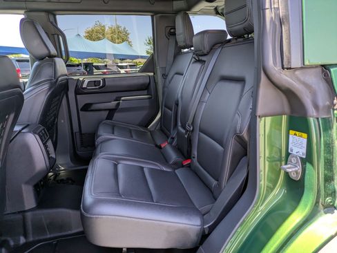 Used 2025 Ford Bronco Badlands AWD/4WD image 26