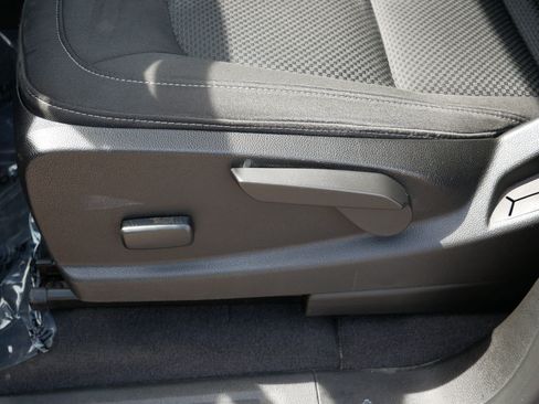 Used 2019 Chevrolet Colorado LT w/ LT Convenience Package image 19