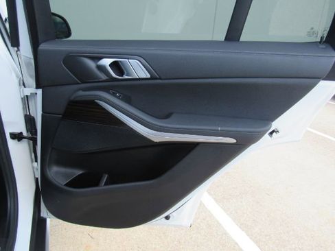 Used 2020 BMW X5 xDrive40i w/ Convenience Package image 27