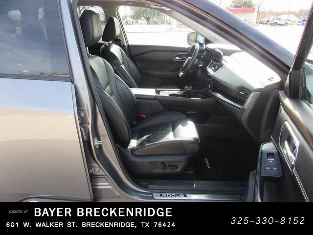 Used 2021 Nissan Rogue Platinum FWD image 13