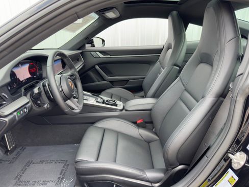 Used 2025 Porsche 911 Carrera image 16