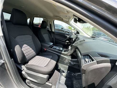 Used 2022 Ford Edge SE AWD/4WD image 21