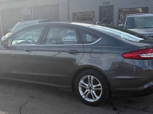 Used 2018 Ford Fusion SE image 15