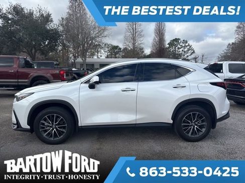 Used 2022 Lexus NX 250 FWD w/ Towing Package (2000 Lbs) image 8