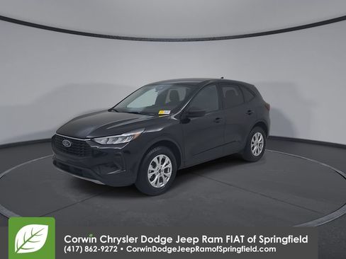 Used 2025 Ford Escape Active AWD/4WD image 7