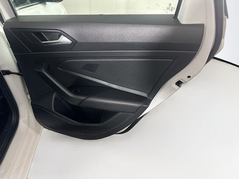 Used 2020 Volkswagen Jetta SE image 29