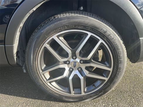 Used 2017 Ford Explorer Sport image 9