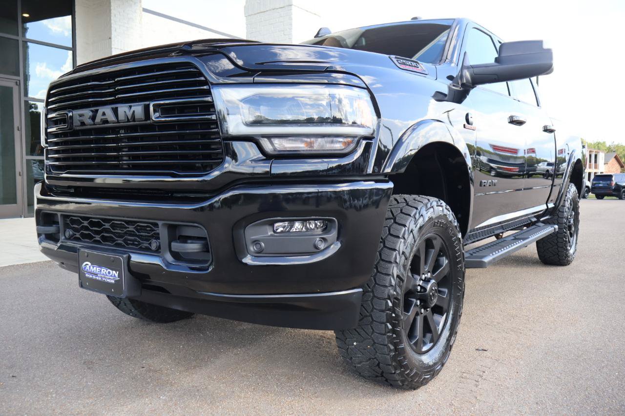 Used 2022 RAM 2500 Laramie w/ Night Edition AWD/4WD image 2