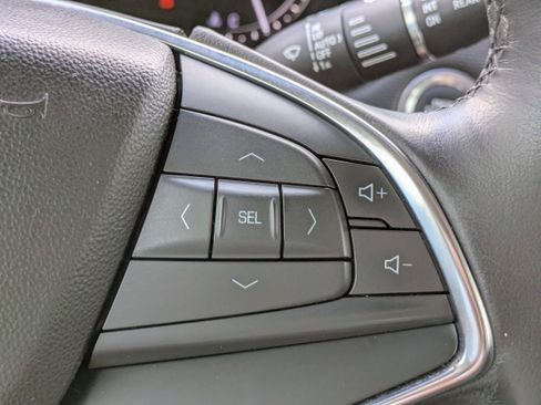 Used 2019 Cadillac XT5 Luxury image 23