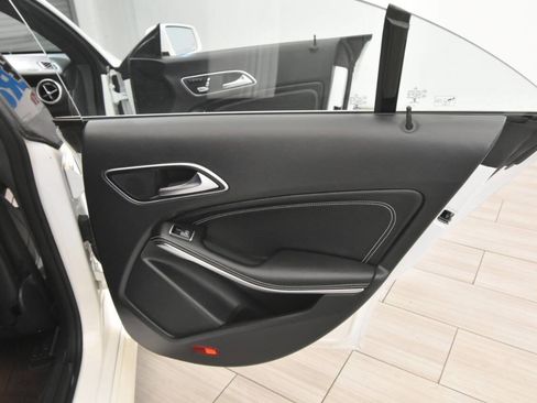 Used 2019 Mercedes-Benz CLA 250 4MATIC w/ Premium Package image 24