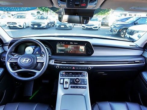 Used 2025 Hyundai Palisade SEL image 21