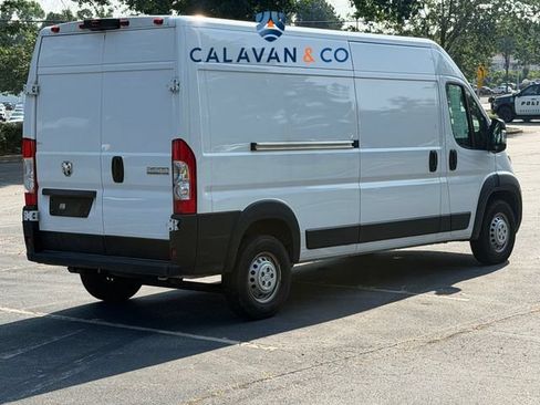 Used 2025 RAM ProMaster 2500 w/ Convenience Group FWD image 4