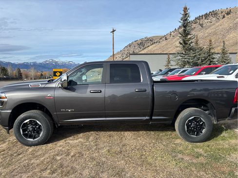 New 2025 RAM 3500 Laramie image 4