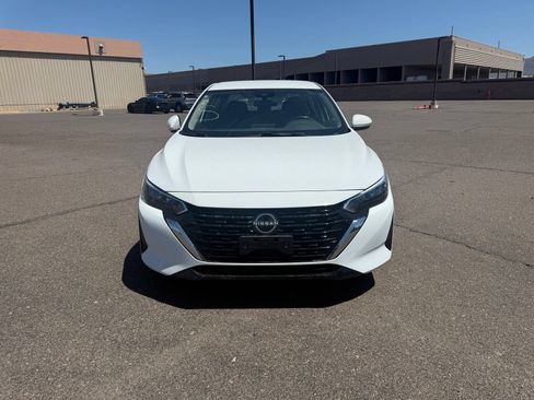 Used 2024 Nissan Sentra S FWD image 2