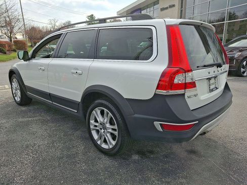 Used 2016 Volvo XC70 T5 Platinum w/ Climate Package image 4