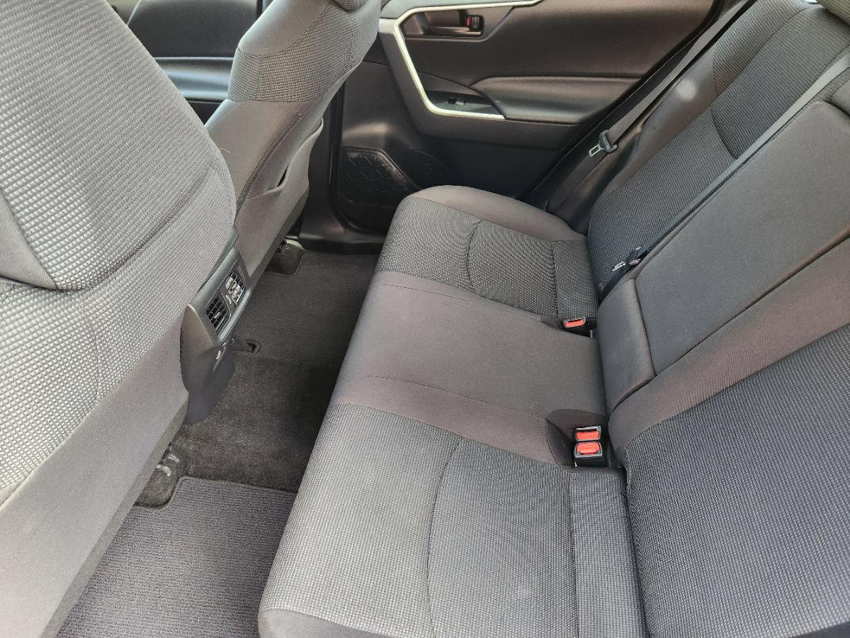 Used 2022 Toyota RAV4 LE FWD image 50