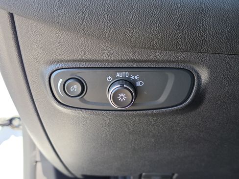 Certified 2024 Chevrolet Equinox LS FWD image 29