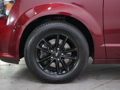 Used 2019 Dodge Grand Caravan SXT w/ Blacktop Package FWD image 31
