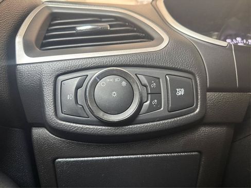 Used 2020 Ford Edge SEL AWD/4WD image 18