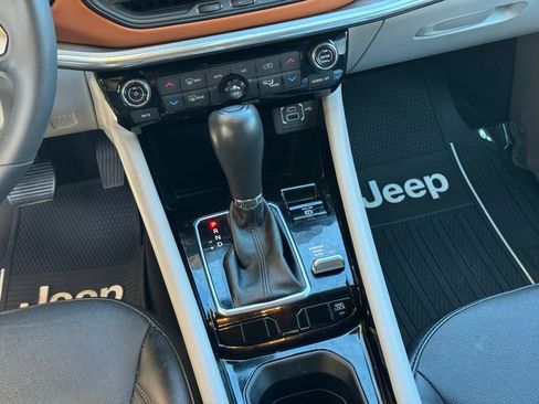 Used 2023 Jeep Compass Limited image 19