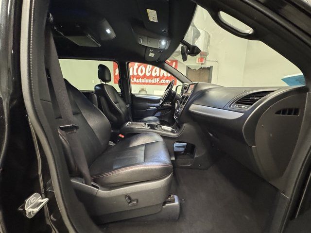 Used 2020 Dodge Grand Caravan GT FWD image 10