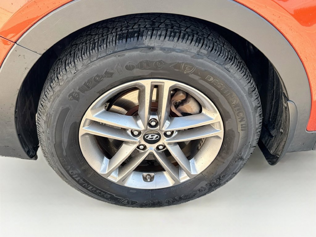 Used 2017 Hyundai Santa Fe Sport FWD image 38