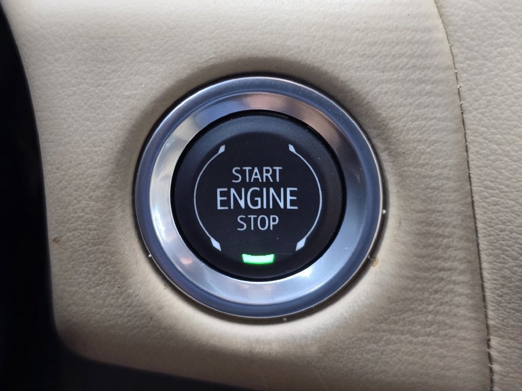 Certified 2024 Chevrolet Tahoe Premier RWD image 39