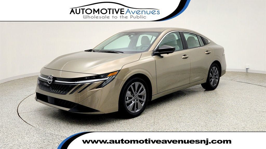 Used 2026 Nissan Sentra SL w/ Floor Mat Package FWD image 1