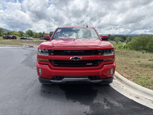 Used 2017 Chevrolet Silverado 1500 LT w/ All Star Edition AWD/4WD image 2