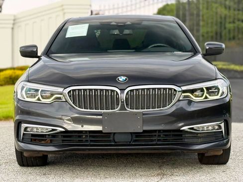 Used 2018 BMW 530e xDrive AWD/4WD image 3