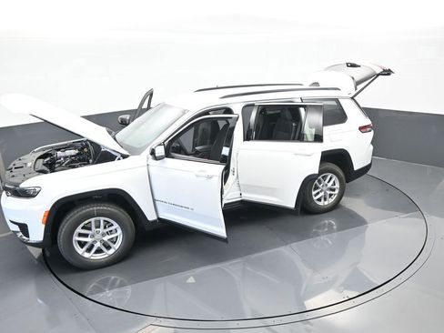 Used 2024 Jeep Grand Cherokee L Laredo w/ Luxury Tech Group I image 57