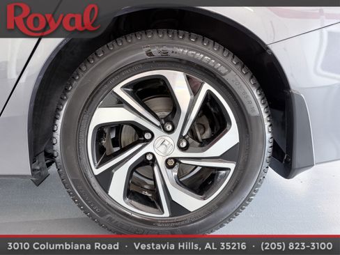 Used 2017 Honda Accord LX image 12