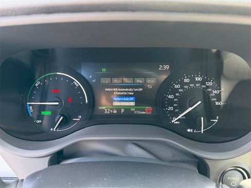 Used 2025 Toyota Sienna XLE w/ XLE Plus Package image 18