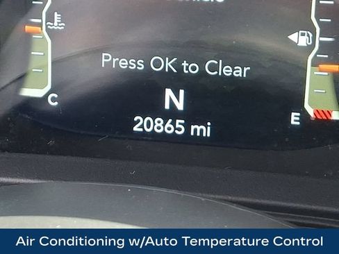 Used 2025 Jeep Wrangler Unlimited Sport AWD/4WD image 6