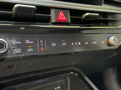 Used 2025 Kia K5 GT w/ GT1 Package image 32