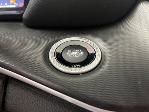 Used 2023 Jeep Grand Cherokee L Laredo image 25