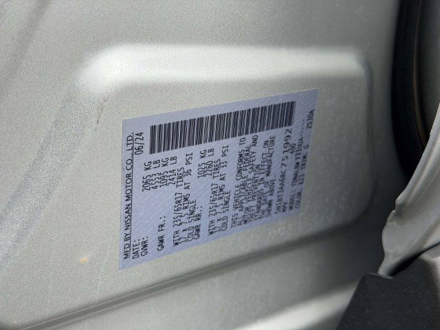 Used 2024 Nissan Rogue S FWD image 28