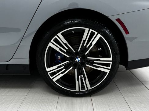 Used 2023 BMW 760i xDrive w/ Executive Package image 47