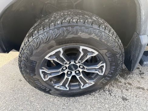 Used 2023 GMC Canyon AT4 w/ AT4 Premium Package image 15