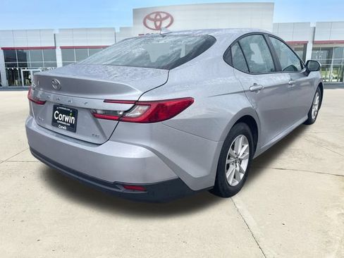 Used 2025 Toyota Camry LE FWD image 5