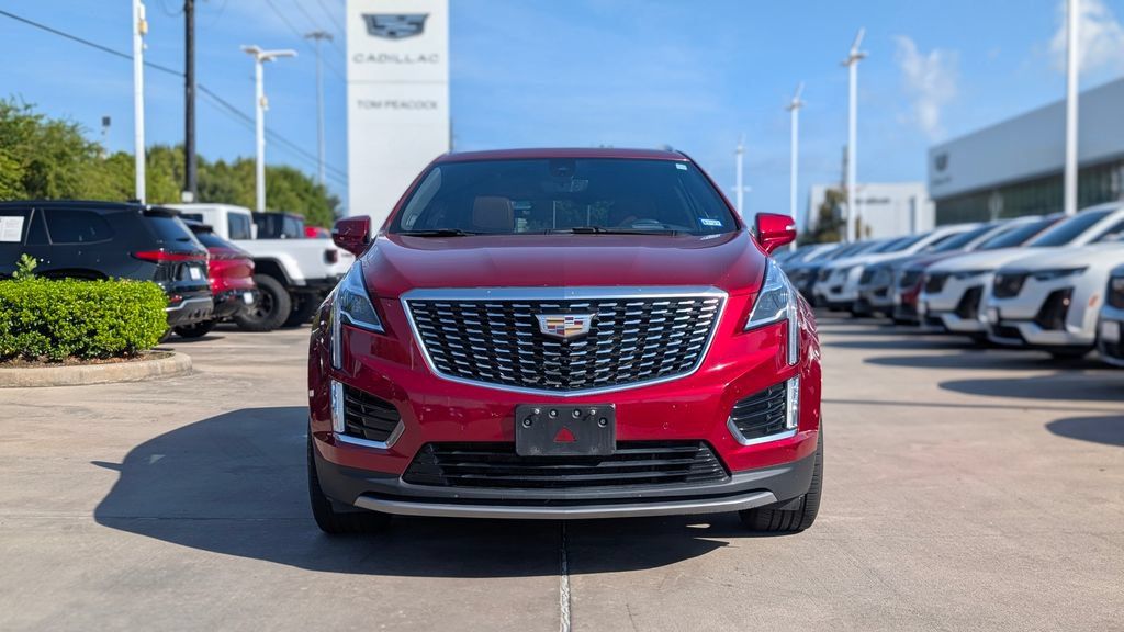 Used 2021 Cadillac XT5 Premium Luxury FWD image 2