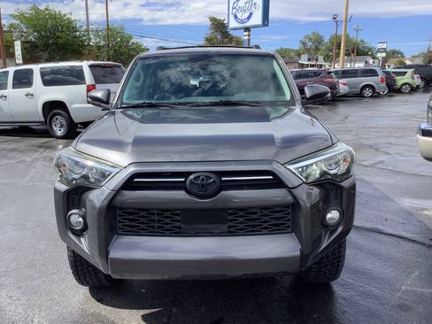 Used 2020 Toyota 4Runner SR5 Premium AWD/4WD image 4