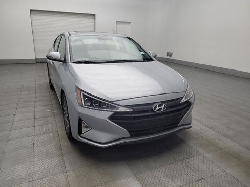 Used 2020 Hyundai Elantra Limited w/ Ultimate Package 03 FWD image 13