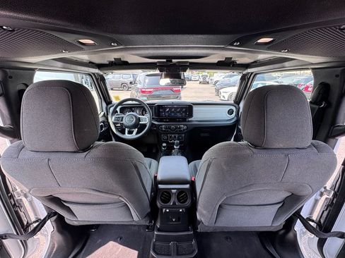 Certified 2025 Jeep Wrangler Unlimited Sahara AWD/4WD image 22