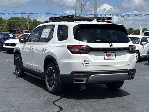 New 2026 Honda Pilot Touring image 8