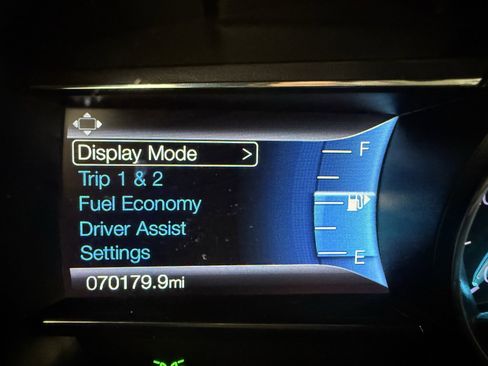 Used 2018 Ford Explorer XLT w/ Equipment Group 202A image 13