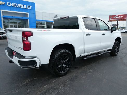 Certified 2022 Chevrolet Silverado 1500 Custom AWD/4WD image 5